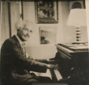 Maurice Malezieux au Piano. Toile peinte par l'auteur.
