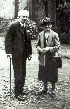 Maurice Malézieux et sa femme Marie Chartier Duraincy à Passy